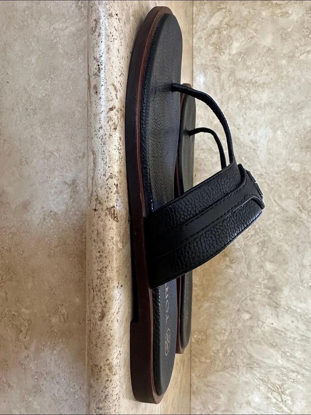 Tory Burch Black Leather CARSON Thong Welt Sandals - Size 7.5